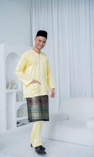 The Khai in Soft Yellow (Teluk Belanga)