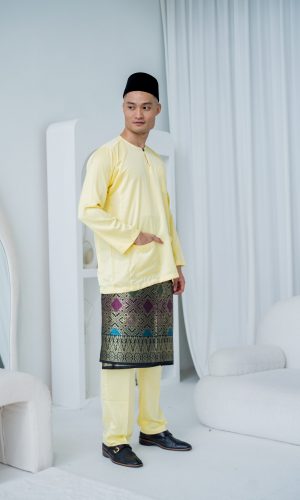 The Khai in Soft Yellow (Teluk Belanga)